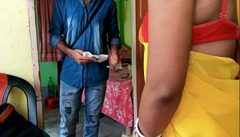 Amazing Pati Fauj Me Bhabhi Sex Ji Mauj Me - Postman Ke Sath Chudai Must Watch