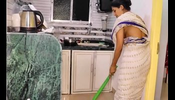Desi Maid Slammed Hard In A Lonely House By Young Male Leaked Scene