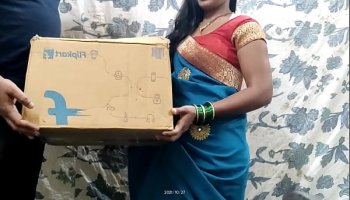 Best मैडम जी ने सामान मंगाया था तो थोड़ा ले हुवा तो मैडम को ममानने के लिए  अपना लंड दिया